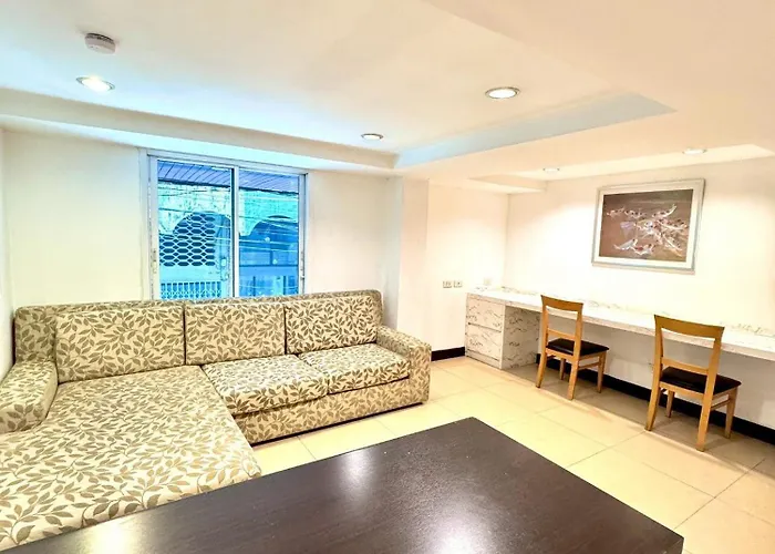 Hotel Nantra De Comfort