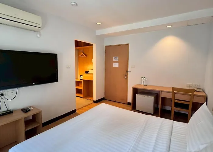 Nantra De Comfort 3* Bangkok
