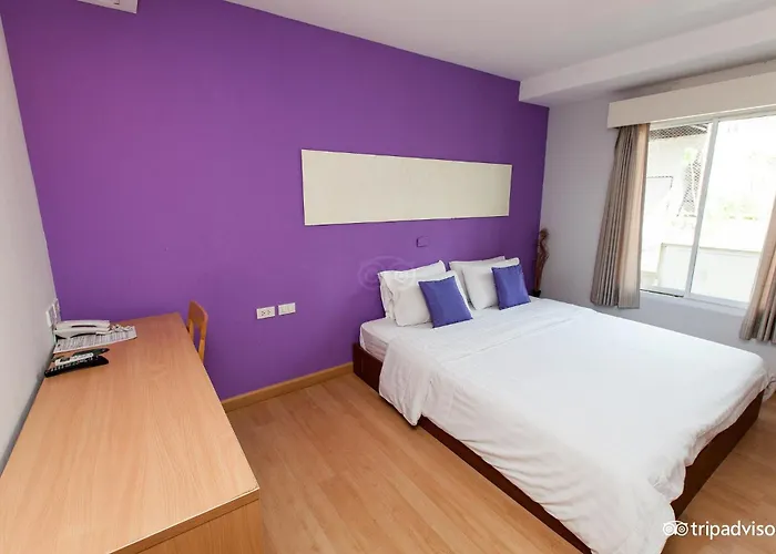 Nantra De Comfort Hotel