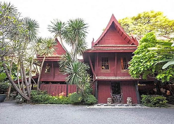 Nantra De Comfort Hotel